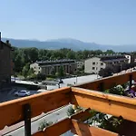 ático En Espacioso Y Acogedor Apartamento