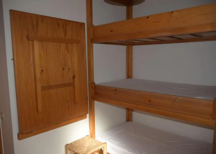 Atico En Espacioso Y Acogedor Apartment Llivia
