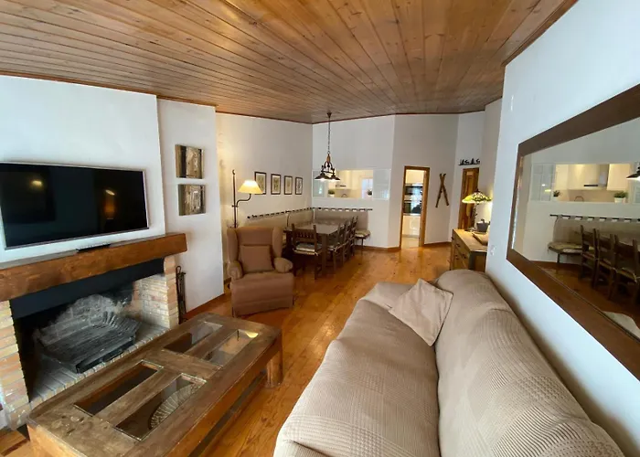 Apartment Atico En Espacioso Y Acogedor Llivia